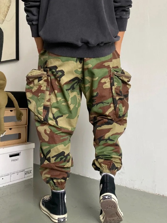 Baggy Camouflage Cargo Pants